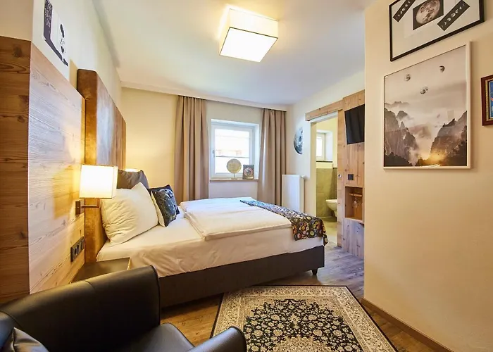 Fuchs Und Gretl فندق مبيت وإفطار 3*