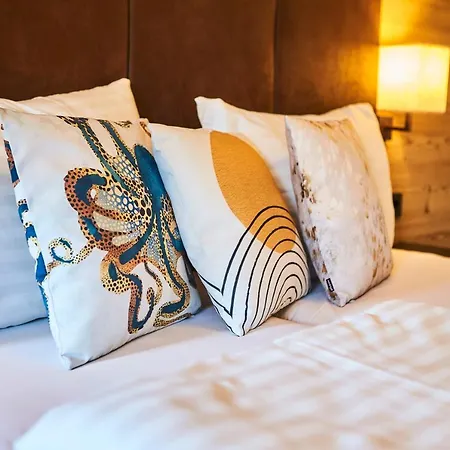 Fuchs Und Gretl Bed & Breakfast 3*