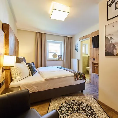 Fuchs Und Gretl Bed & Breakfast 3*