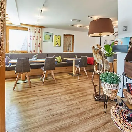 Fuchs Und Gretl Bed & Breakfast 3*