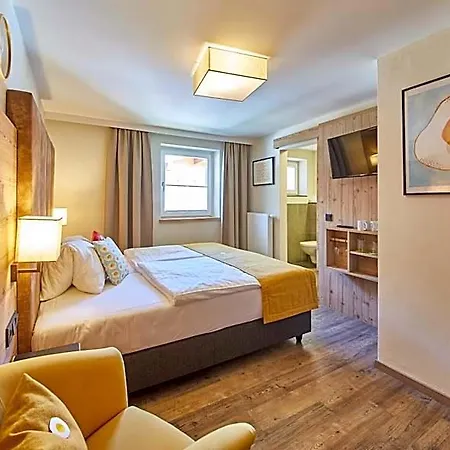 Fuchs Und Gretl Bed & Breakfast 3*